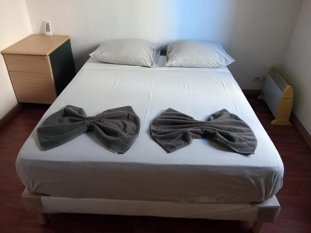 Joli 2 Pieces A Pontoise Apartment Bagian luar foto